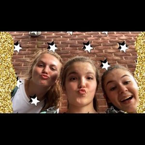 Meet your Posher, Caroline